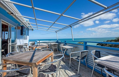 Ahipara Hotel | Ahipara Bay Motel