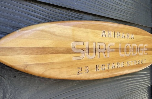 Ahipara House | Ahipara Surf Lodge (Absolute Beachfront!)
