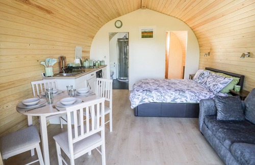 Great Witley Cottage | AILSA CRAIG, pet friendly, character holiday cottage in Great Witley
