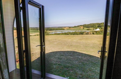 Great Witley Cottage | AILSA CRAIG, pet friendly, character holiday cottage in Great Witley