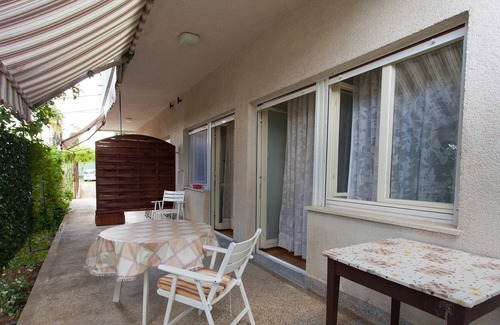 Malinska Apartment | Air-conditioned apartment in Malinska, on the island of Krk
