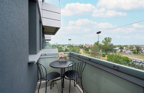 Krzyki Apartment | Air Conditioned Apartment by Renters
