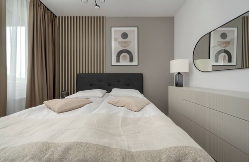 Krzyki Apartment | Air Conditioned Apartment by Renters
