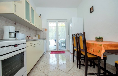 Palit Apartment | Air-conditioned cozy, quiet, beautiful and loving apartment on the island of Rab