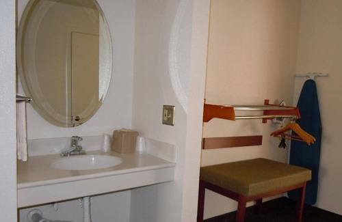 Downtown Hotel | Airport Inn