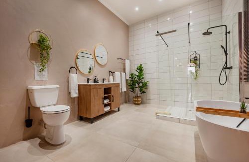 Kempton Park House | Airport Tower Lodge