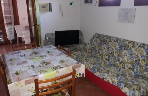 Olbia Apartment | Airport-V-Shuttle-till night check in-pool-GARDEN-AIRCOND-Wifi-parking free