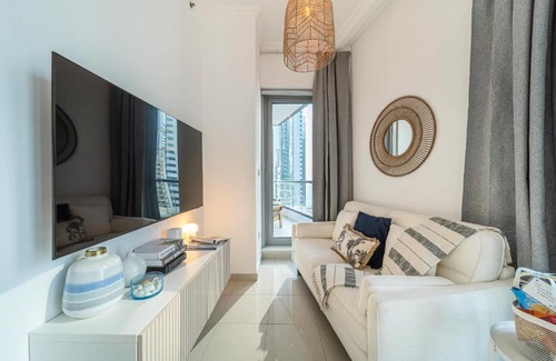 Dubai Marina Apartment | Airstay - Chic Studio - Marina View - Dubai Marina - Monthly Offer Available