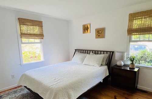 Mashpee House | Airy & Bright Salt Box Cape by Mashpee Wakeby