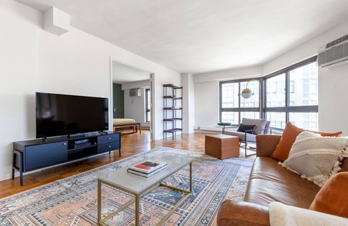 Turtle Bay Apartment | Airy Midtown East 2BR w/Doorman, W/D, nr. Central Park, by Blueground