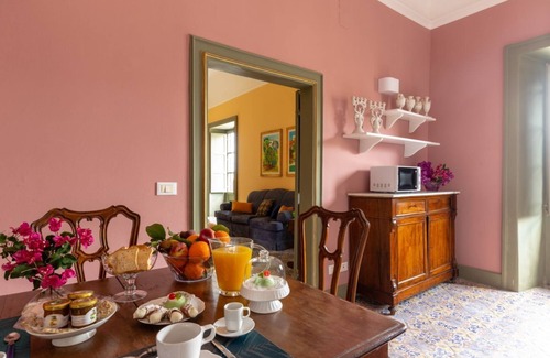 Kalsa Apartment | Ajutamicristo by DomuSicily