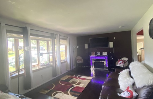 Calverton House | Akeem's guest house