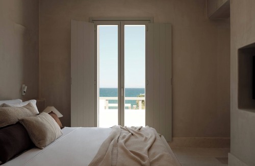 Naousa Hotel | Akria Seaside Suites