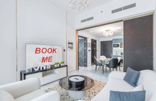Al Barsha Apartment | Al Barsha sleeps 2 with Incredible Amenities!