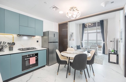 Al Barsha Apartment | Al Barsha sleeps 2 with Incredible Amenities!