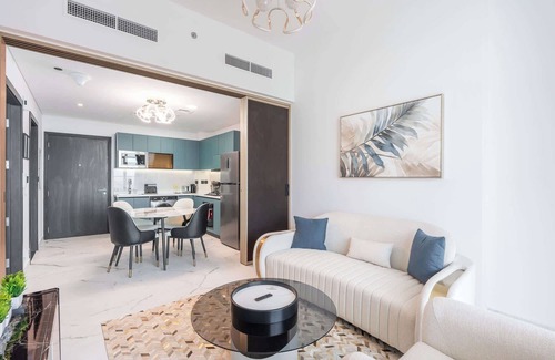 Al Barsha Apartment | Al Barsha sleeps 2 with Incredible Amenities!