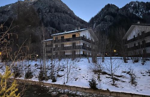 Gressoney-Saint-Jean Apartment | Al Cantinun Gressoney