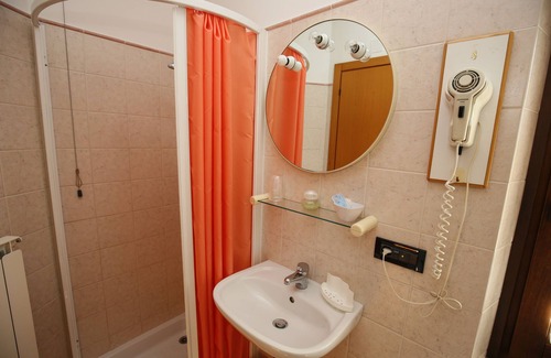 Corinaldo Hotel | Al Casolare