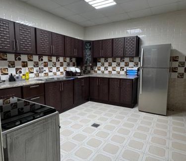Al Ain Apartment | Al-Ghanami Camp