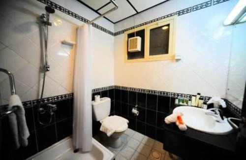 Sharjah Apartment | Al Sharq Hotel Suites - BAITHANS