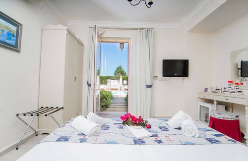 Alacati Hotel | Alacati Marina Palace Otel