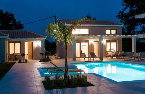 Porto Koukla Villa | Alba Al Mare Villette