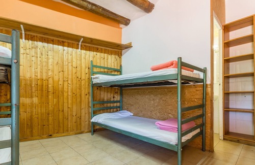 Salas de Pallars Apartment | Alberg La Solana - 21 - Quadruple Room (3 - 4 Guests)