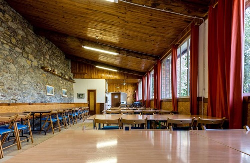Salas de Pallars Apartment | Alberg La Solana - 21 - Quadruple Room (3 - 4 Guests)