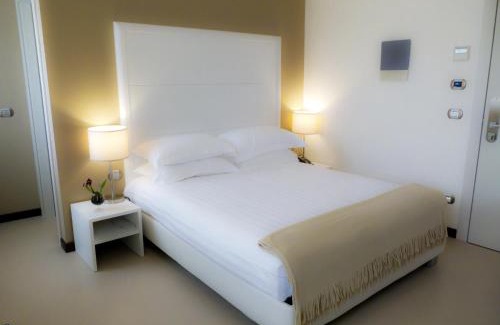 Isola del Borgo Antico Hotel | Albergo Del Sole