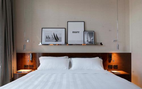 Loano Hotel | Albergo Yacht Club Marina Di Loano