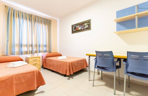 Almeria Hotel | Albergue Inturjoven Almería - Hostel