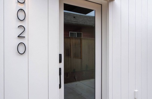 Alberta Arts District Apartment | Alberta Arts District Hideaway- Stylish Studio