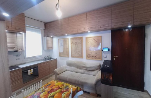 San Faustino-Madonnina-Quattroville Apartment | Alcova Nicolò Biondo