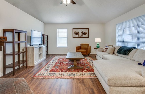 Allen House | ALD Pet-friendly home with large backyard in Allen