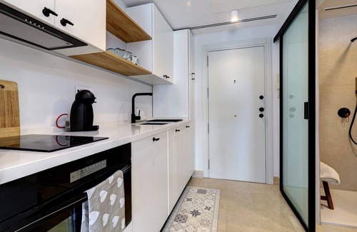 Sotogrande Apartment | Ale Maison sotogrande port and beachfront private terrace sea view