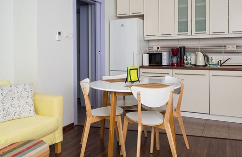 Wlochy Apartment | Aleja Krakowska Homely Apartment
