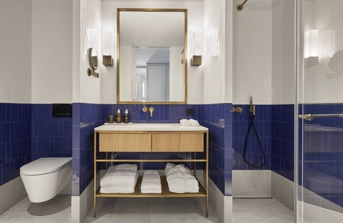 Horgen District Hotel | Alex Lake Zürich