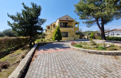 Melikia Apartment | Alexandra Apartment 9