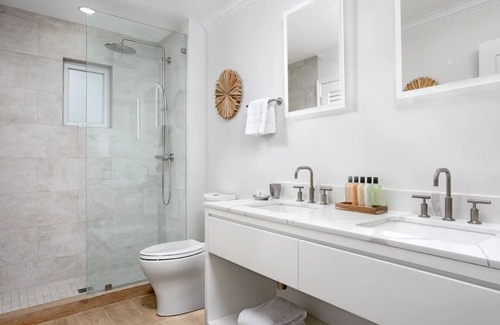 Grace Bay Resort | Alexandra Resort - Beachfront Deluxe Studio on Grace Bay - All-Inclusive