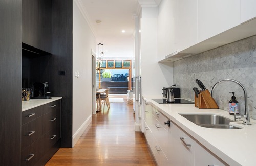Glebe House | Alf and Lisa's Luxury Glebe House - 2BR, 2BA With Free Lockup Parking