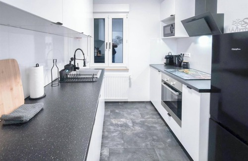 Stuttgart Apartment | ALFA 4-room apartment Stuttgart 8 p. Netflix INET