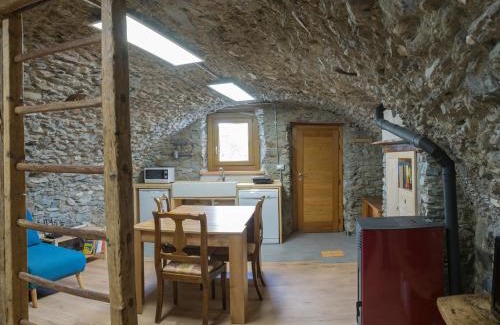 Sampeyre Apartment | AlfaBaita