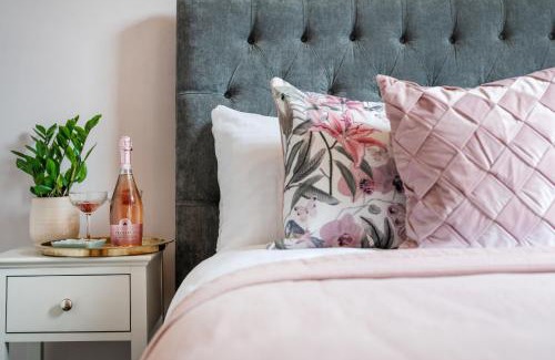 Upper Town House | Alfred Apartment - Beautiful Central Bath Location