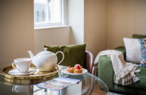 Upper Town House | Alfred Apartment - Beautiful Central Bath Location
