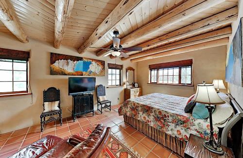 Taos House | Alfred's Hacienda & Casita