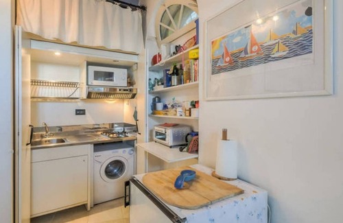 Alghero City Centre Apartment | Alghero Fish House, art and sea