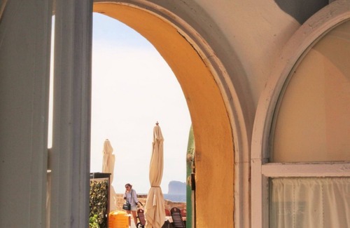 Alghero City Centre Apartment | Alghero Fish House, art and sea