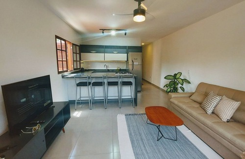 Mambucaba Apartment | Algodão – Cosy Flat, Pool, 50m from the Beach, Private Barbecue, AC, Wi-Fi, Netflix, Garage