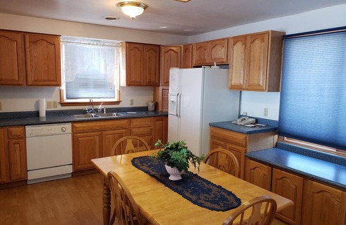 Algoma Hotel | Algoma Beach Motel