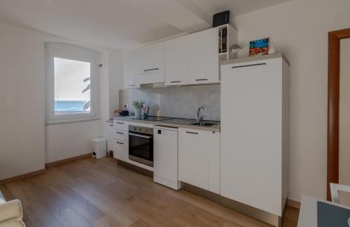 Riva Trigoso Apartment | Alice's Home - 20 Steps from the Sea